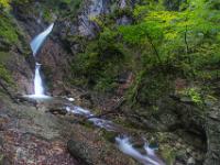 Berg Wasserfälle mit Bachabfluß - Talgraben